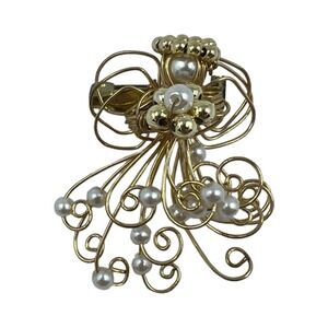 Gold Tone Wire Angel Brooch‎ Pin with Faux Pearls Beads Holiday Church